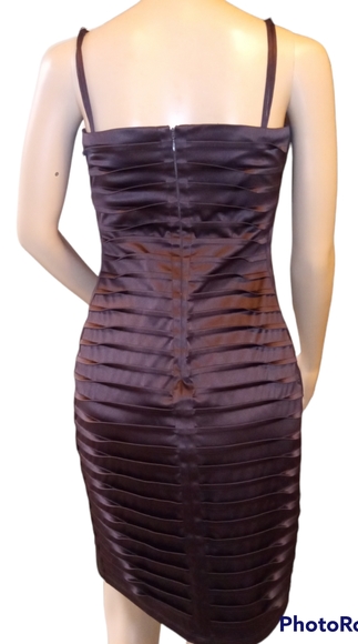 Calvin Klein - Picture 4 of 7